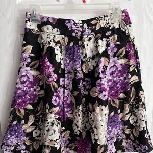 White House black market floral skirt size 2